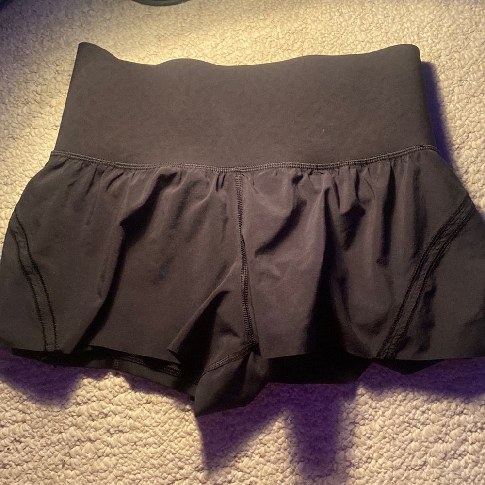 Lululemon Smooth Runner Short (3") in Black